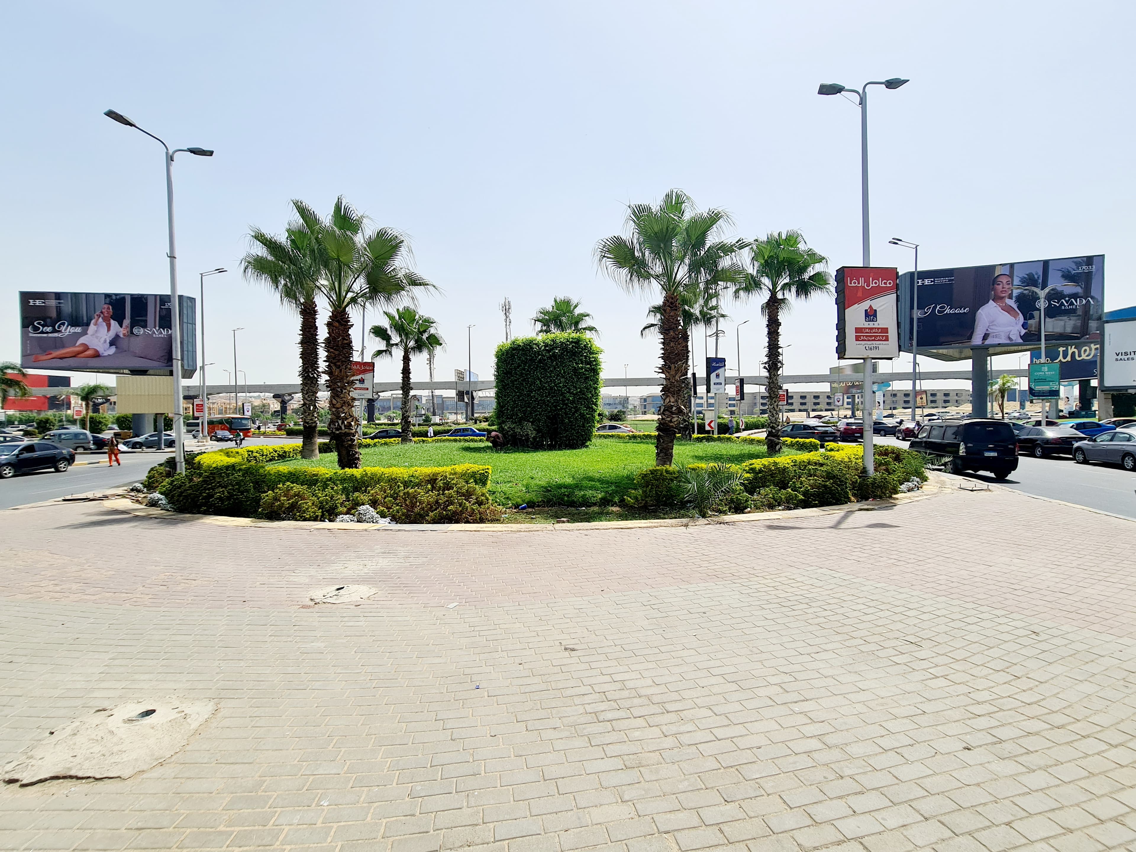 Zayed City entrance gate — thumbnail 3